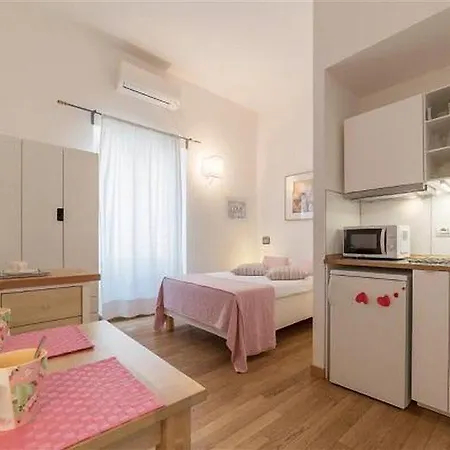 Rome At Cozy בית אירוח דסנזאנו דל גארדה
